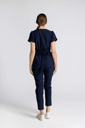 Costum Premium Elastic Sofia - spate, design elegant, confortabil pentru mediu profesional.